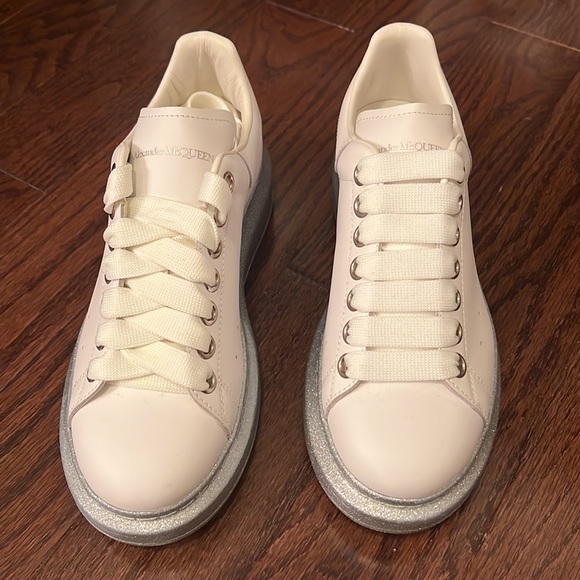 Alexander McQueen sneaker - Picture 5 of 9